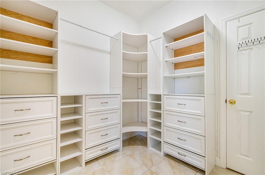 4780 Shinnecock Hills Ct 102, Naples, FL 34112-17
