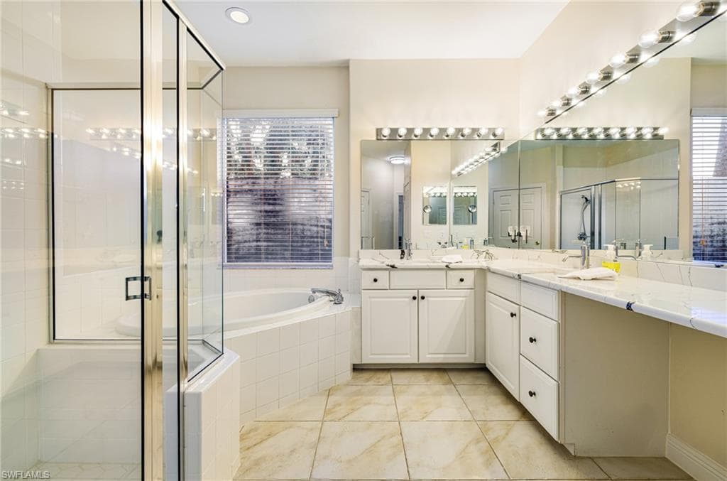 4780 Shinnecock Hills Ct 102, Naples, FL 34112-18