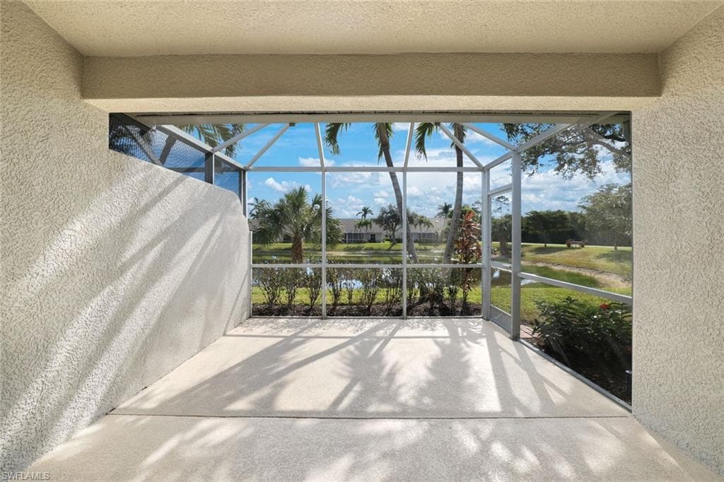 6187 Mandalay Cir 32, Naples, FL 34112-16