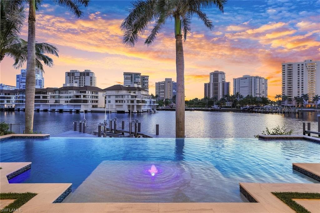 309 Neapolitan Way, Naples, FL 34103-4