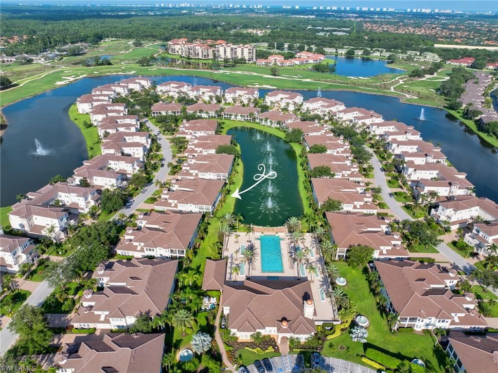 579 Avellino Isles Cir 202, Naples, FL 34119-2