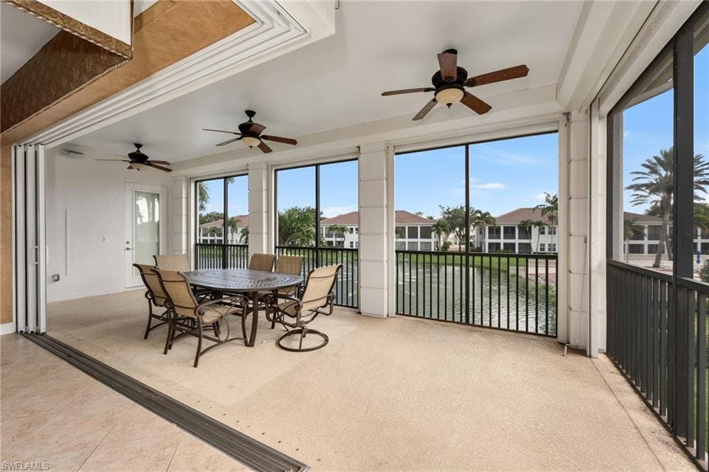 579 Avellino Isles Cir 202, Naples, FL 34119-4