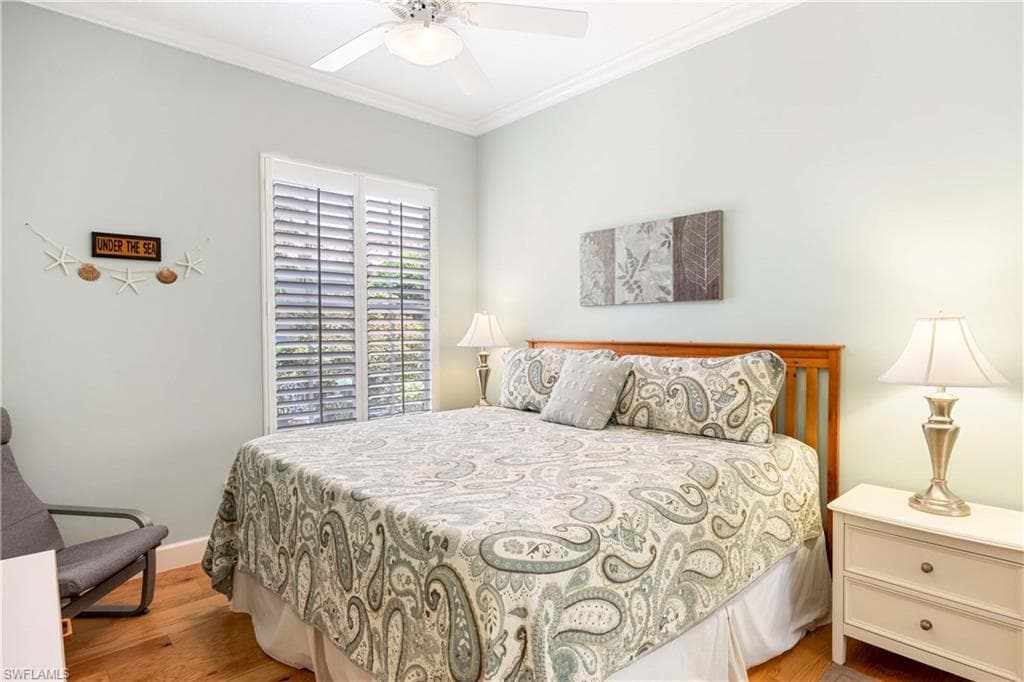 3997 Isla Ciudad Ct, Naples, FL 34109-25
