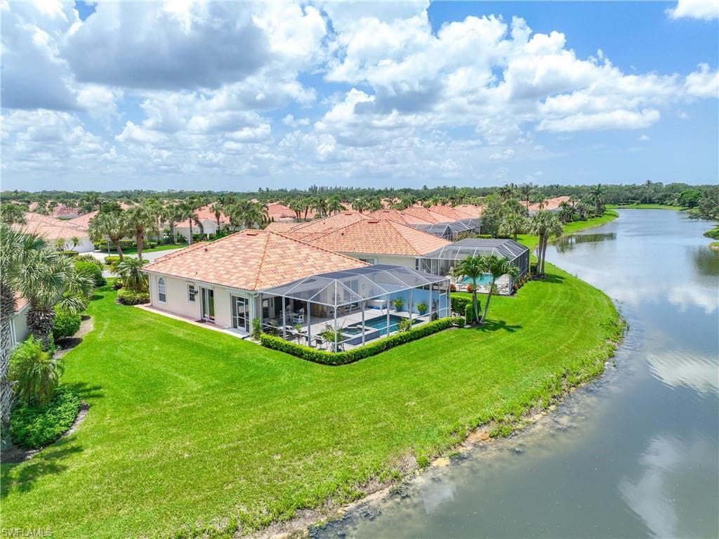 3997 Isla Ciudad Ct, Naples, FL 34109-34