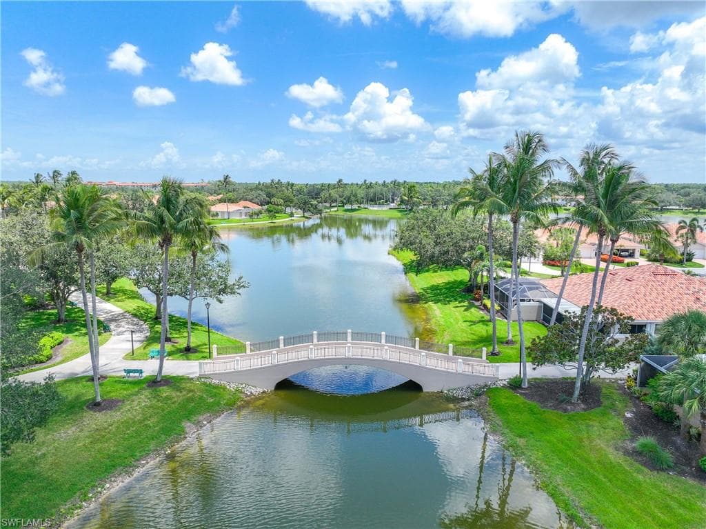 3997 Isla Ciudad Ct, Naples, FL 34109-36
