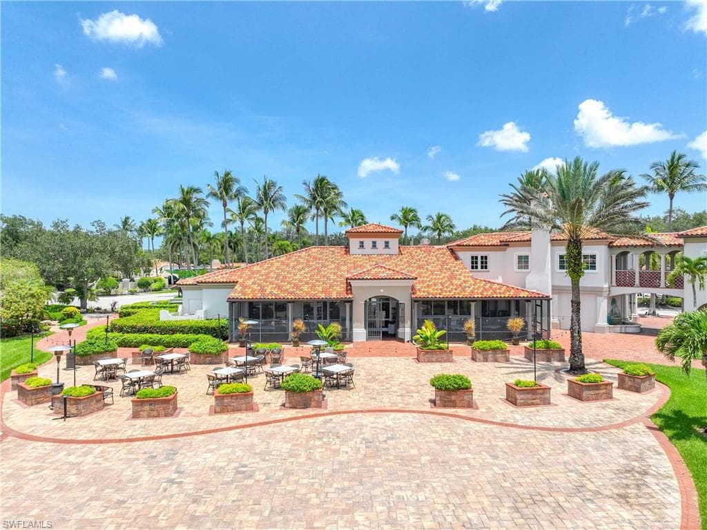 3997 Isla Ciudad Ct, Naples, FL 34109-41