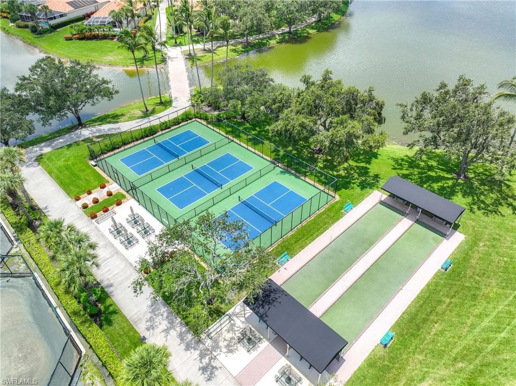 3997 Isla Ciudad Ct, Naples, FL 34109-44