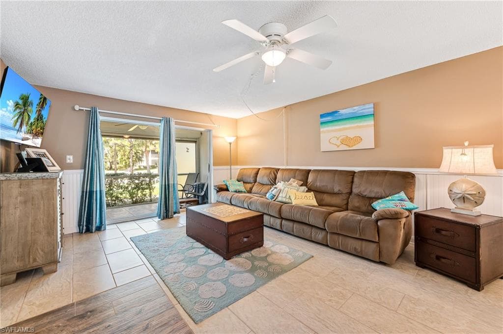 200 Valley Stream Dr 5b, Naples, FL 34113-9