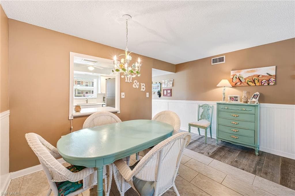200 Valley Stream Dr 5b, Naples, FL 34113-12