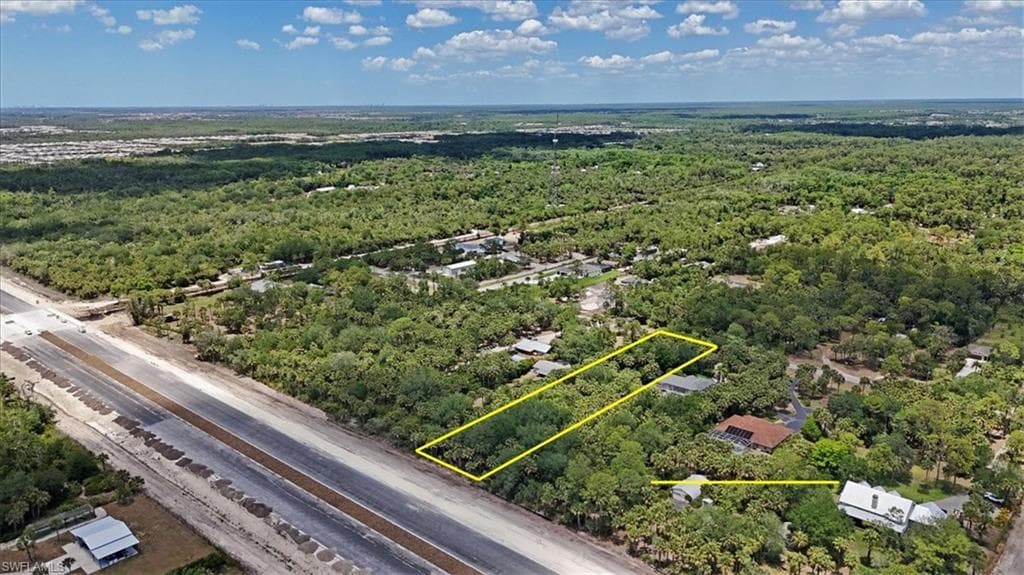 720 12th Ave NW, Naples, FL 34120-9