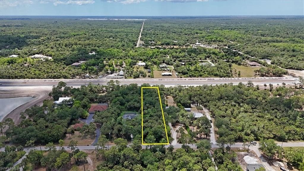 720 12th Ave NW, Naples, FL 34120-4