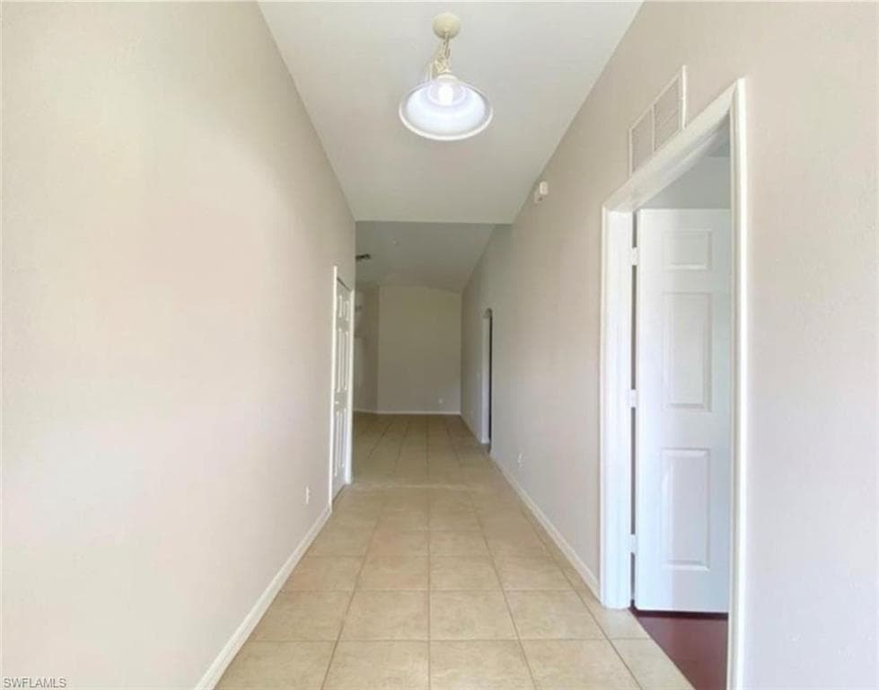 4839 18th St NE 1, Naples, FL 34120-3