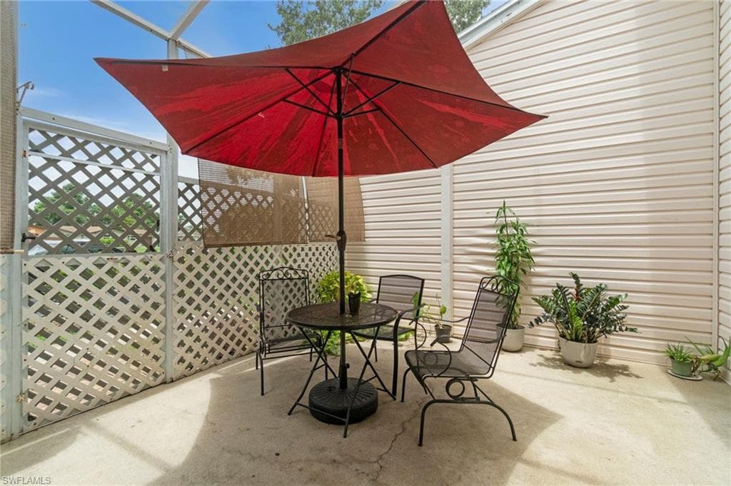 4281 22nd Ave SW 80, Naples, FL 34116-17