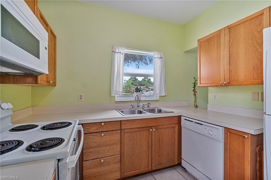 4281 22nd Ave SW 80, Naples, FL 34116-7
