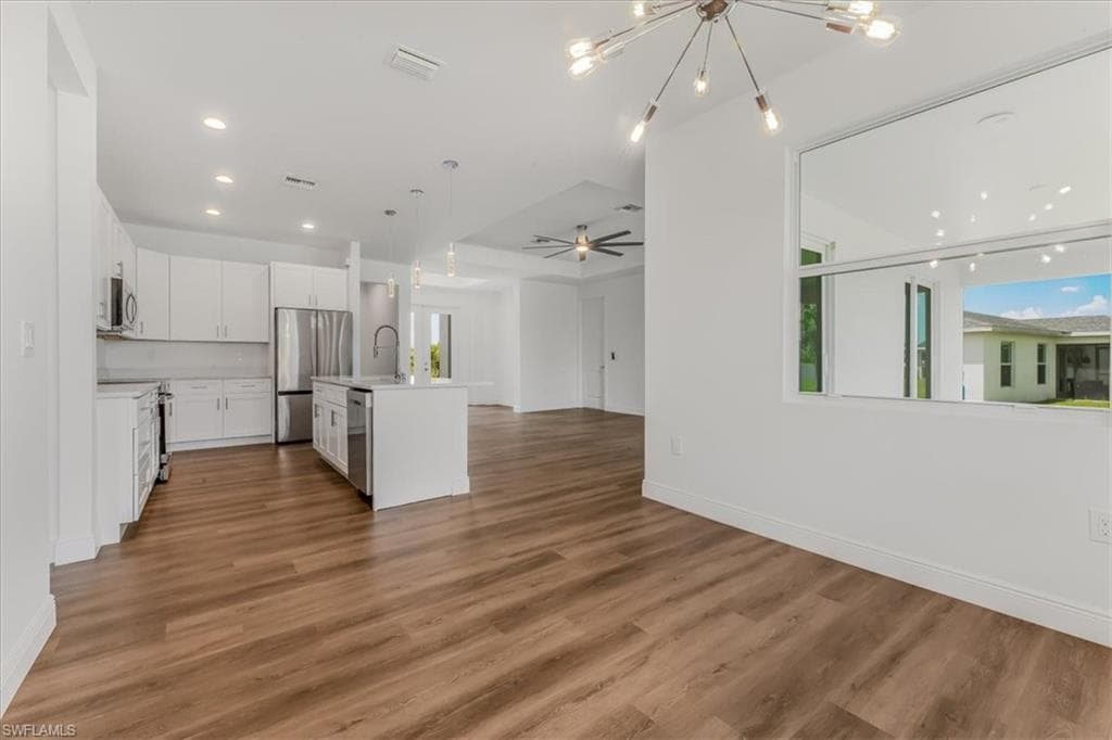 1013 39th Ter, Cape Coral, FL 33909-21