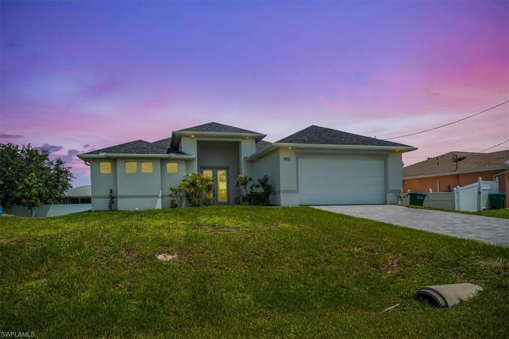 1013 39th Ter, Cape Coral, FL 33909-2