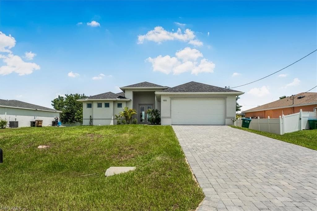 1013 39th Ter, Cape Coral, FL 33909-41