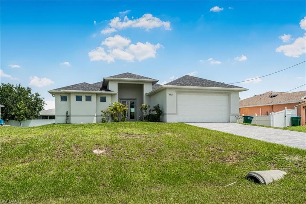 1013 39th Ter, Cape Coral, FL 33909-45