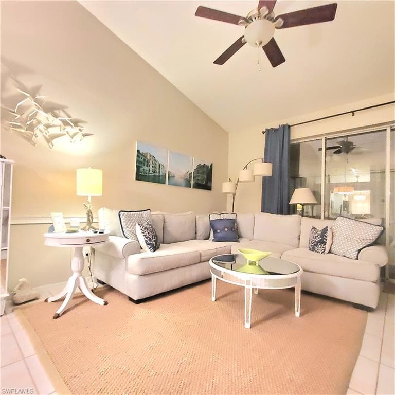 385 Dover Pl 4-402, Naples, FL 34104-7