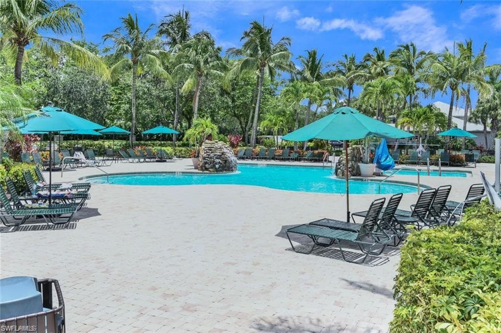7880 Mahogany Run Ln 1614, Naples, FL 34113-17