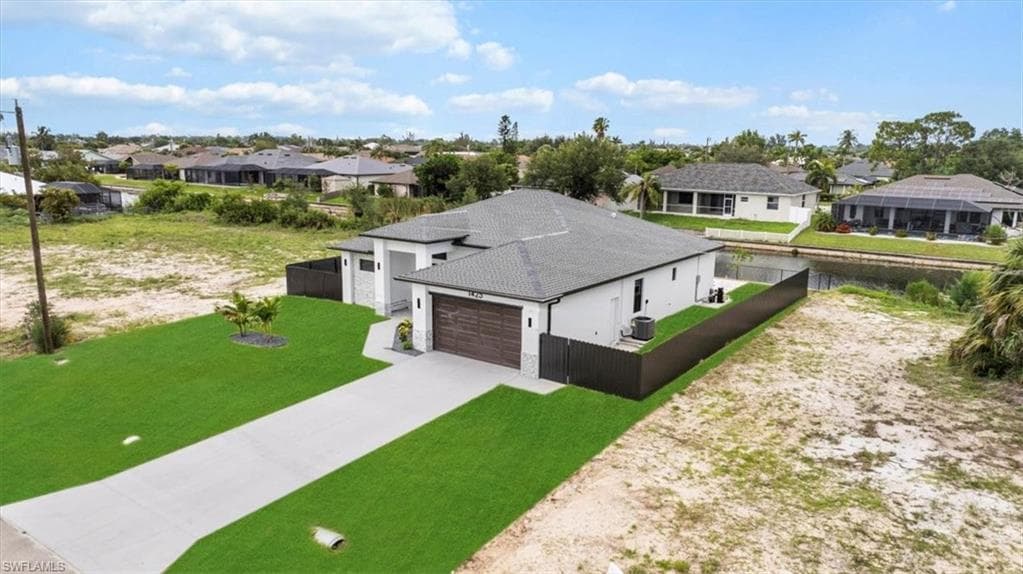 1425 11th Ct, Cape Coral, FL 33991-13