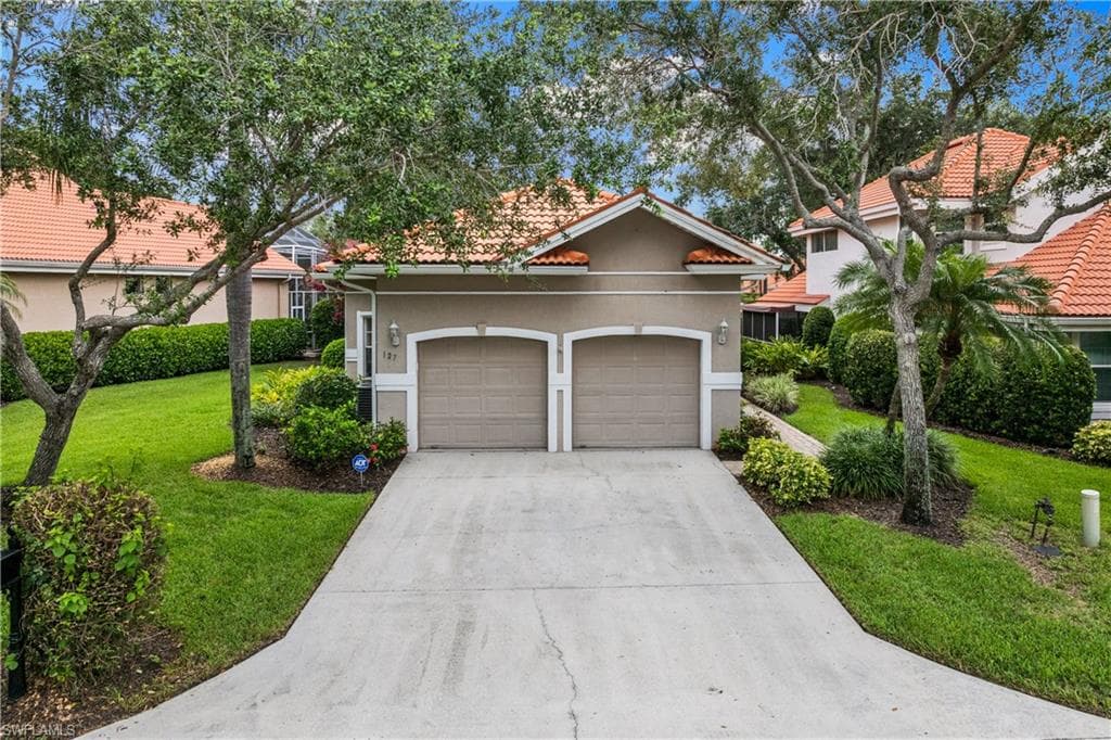 127 Napa Ridge Way, Naples, FL 34119-4