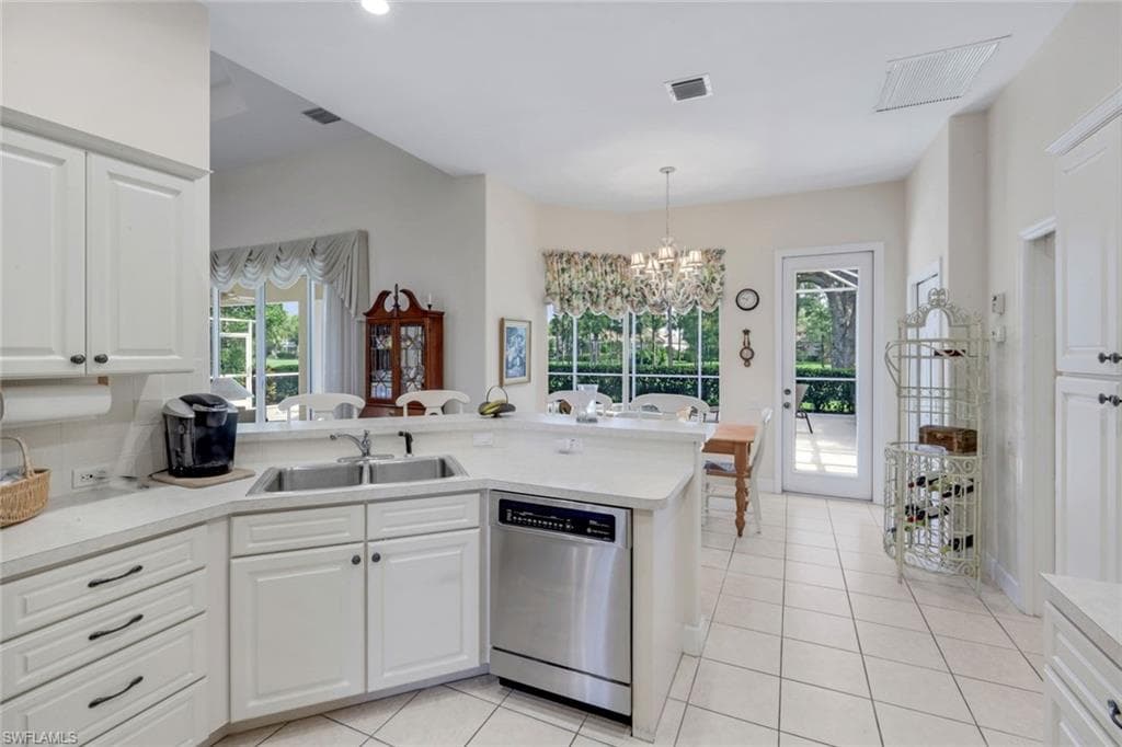 8397 Northhampton Ct, Naples, FL 34120-11