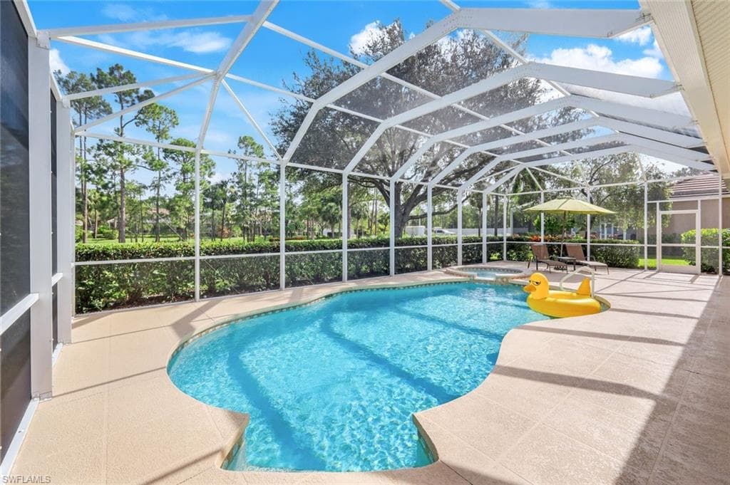 8397 Northhampton Ct, Naples, FL 34120-3