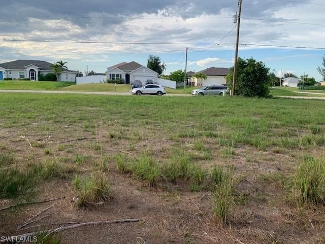 2806 6th Ter, Cape Coral, FL 33993-6