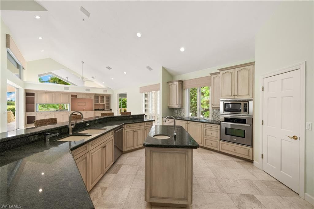 2969 Wulfert Rd, Sanibel, FL 33957-16