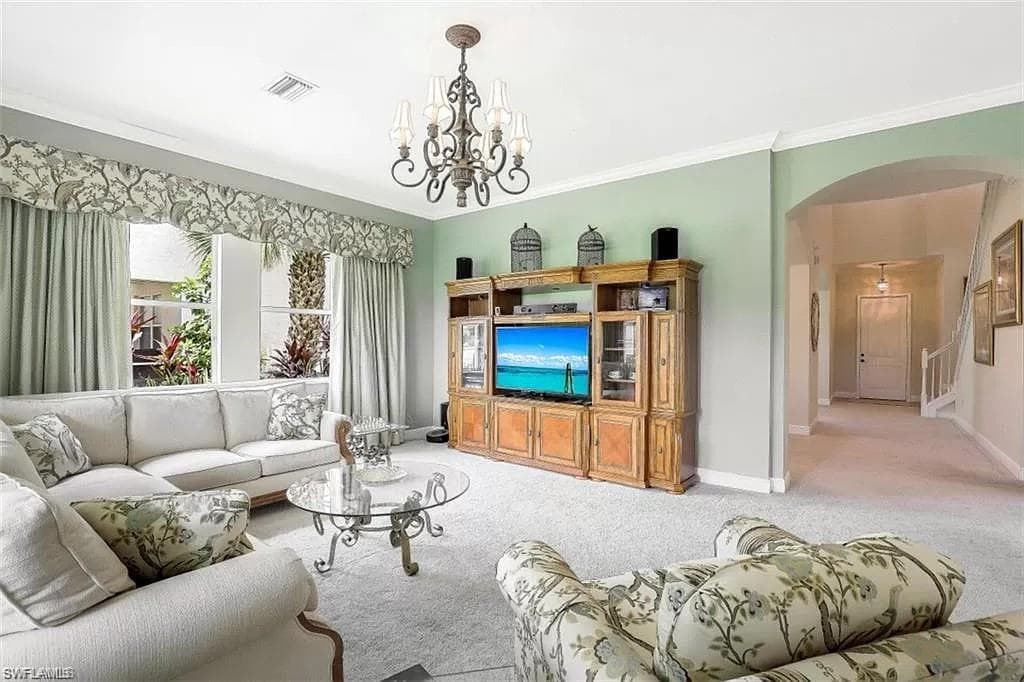 1724 Birdie Dr, Naples, FL 34120-11