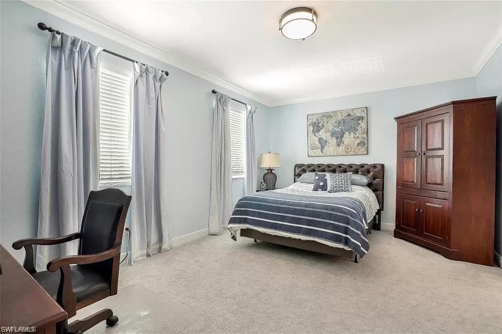 1724 Birdie Dr, Naples, FL 34120-24