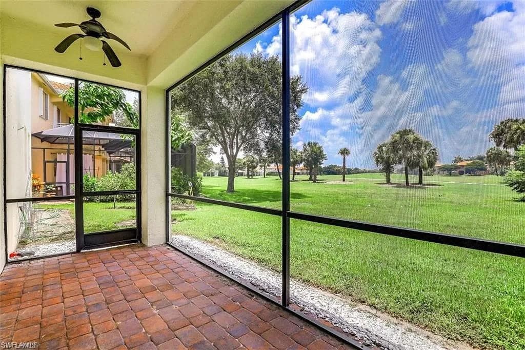 1724 Birdie Dr, Naples, FL 34120-32