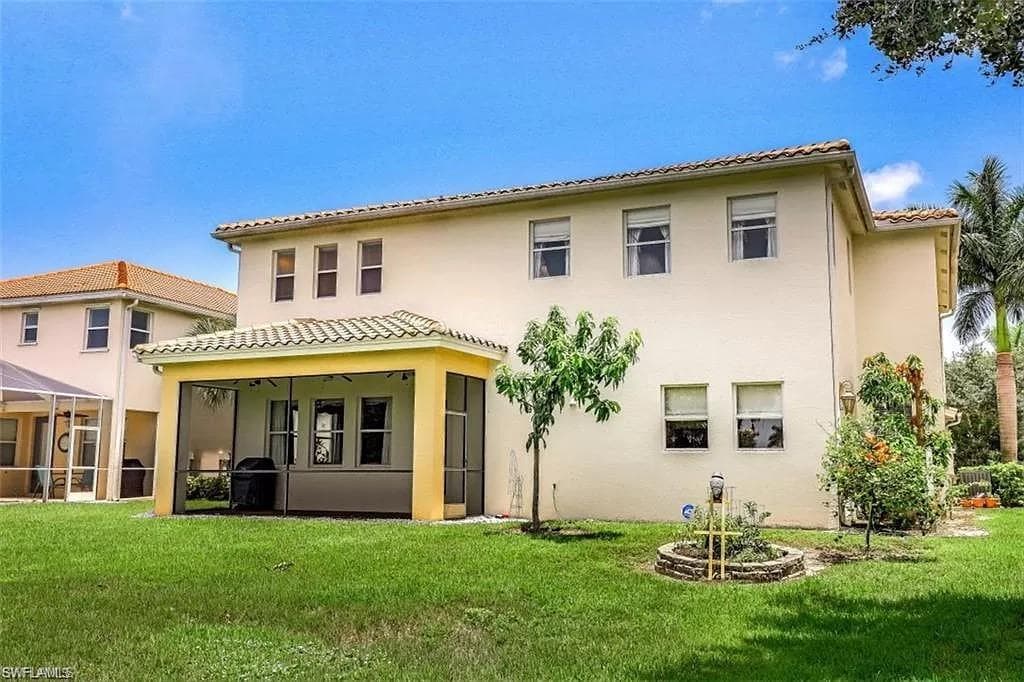 1724 Birdie Dr, Naples, FL 34120-40