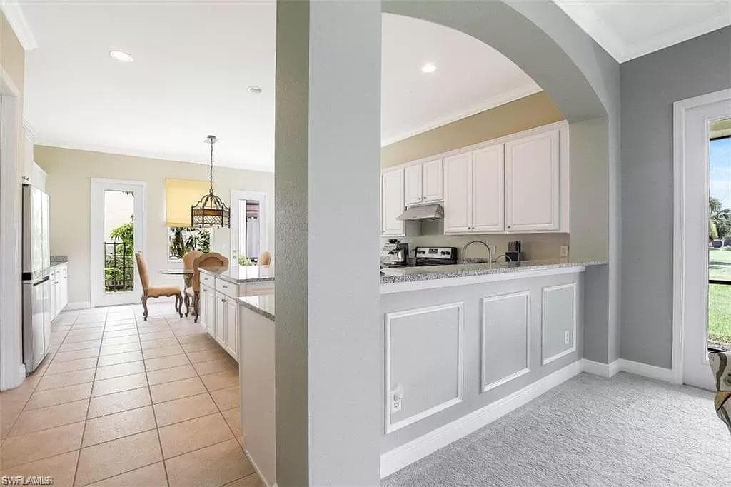 1724 Birdie Dr, Naples, FL 34120-6