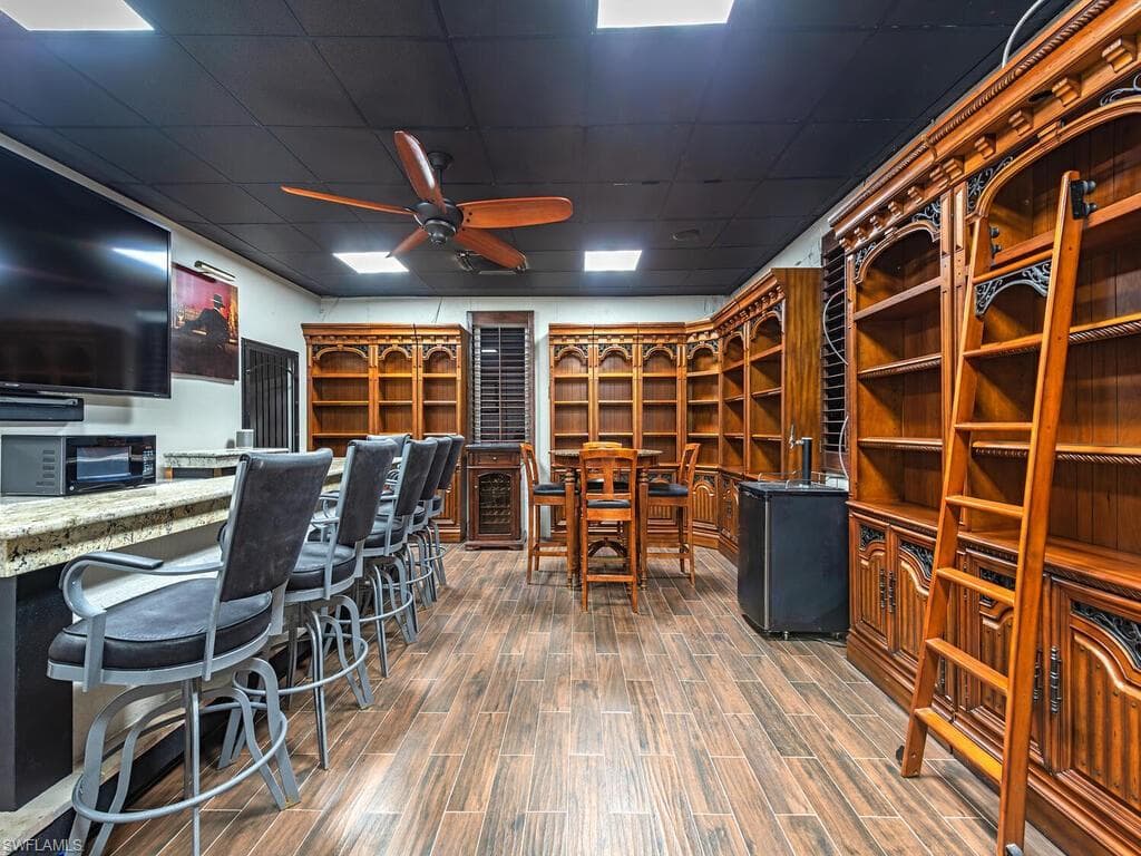834 Hideaway Cir W, Marco Island, FL 34145-16