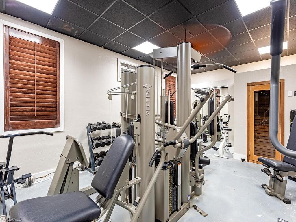 834 Hideaway Cir W, Marco Island, FL 34145-18
