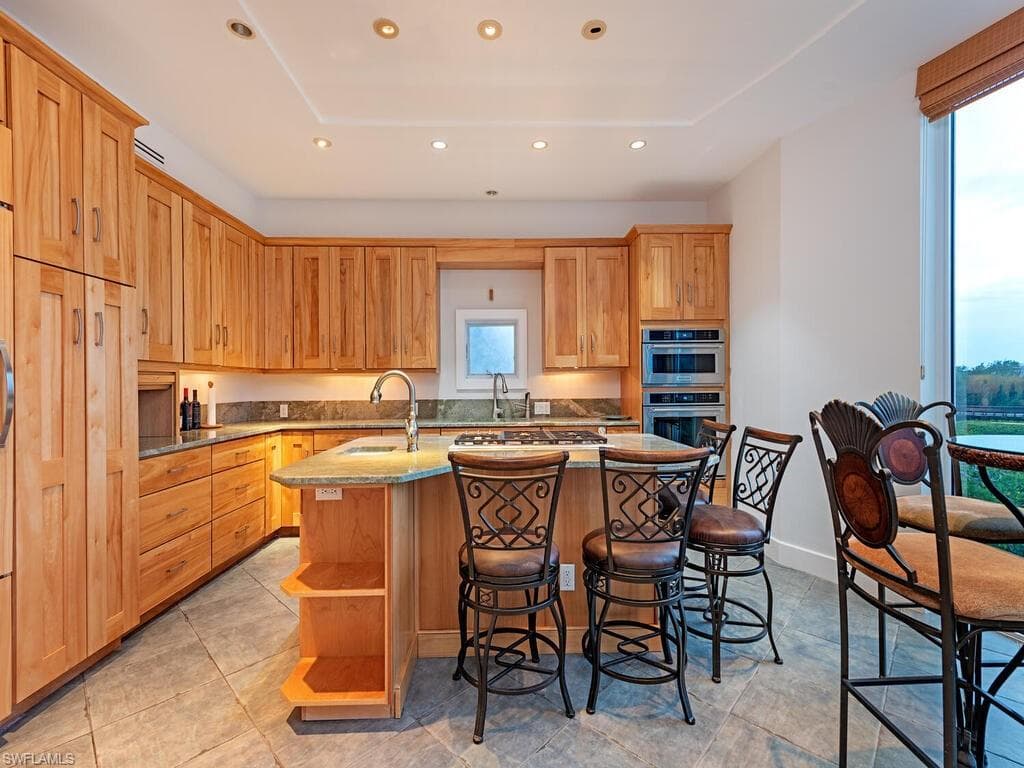 834 Hideaway Cir W, Marco Island, FL 34145-22