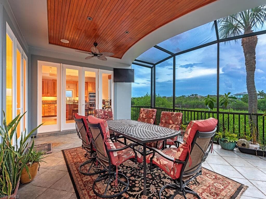 834 Hideaway Cir W, Marco Island, FL 34145-3