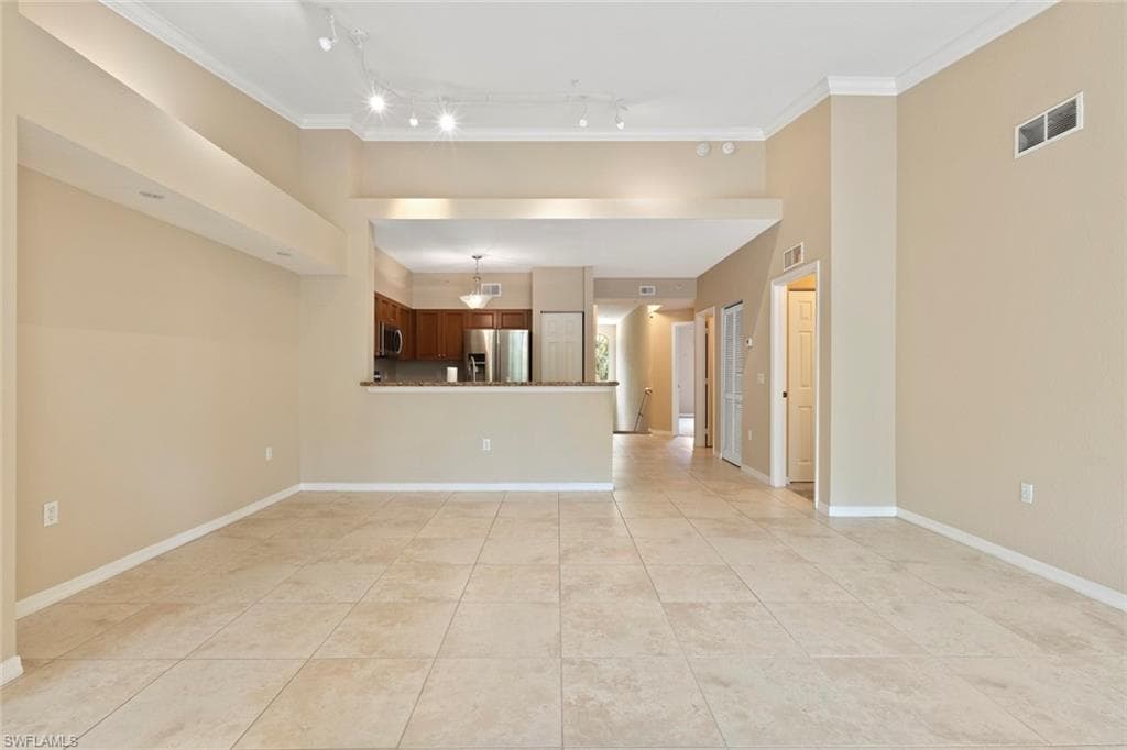 10009 Villagio Gardens Ln 207, Estero, FL 33928-9