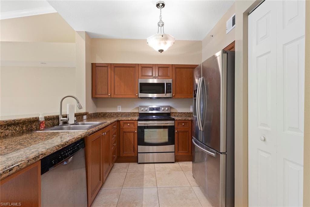 10009 Villagio Gardens Ln 207, Estero, FL 33928-10