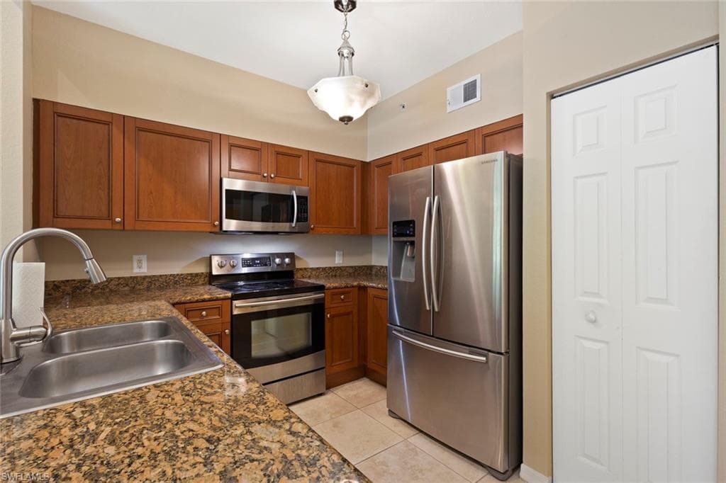 10009 Villagio Gardens Ln 207, Estero, FL 33928-12