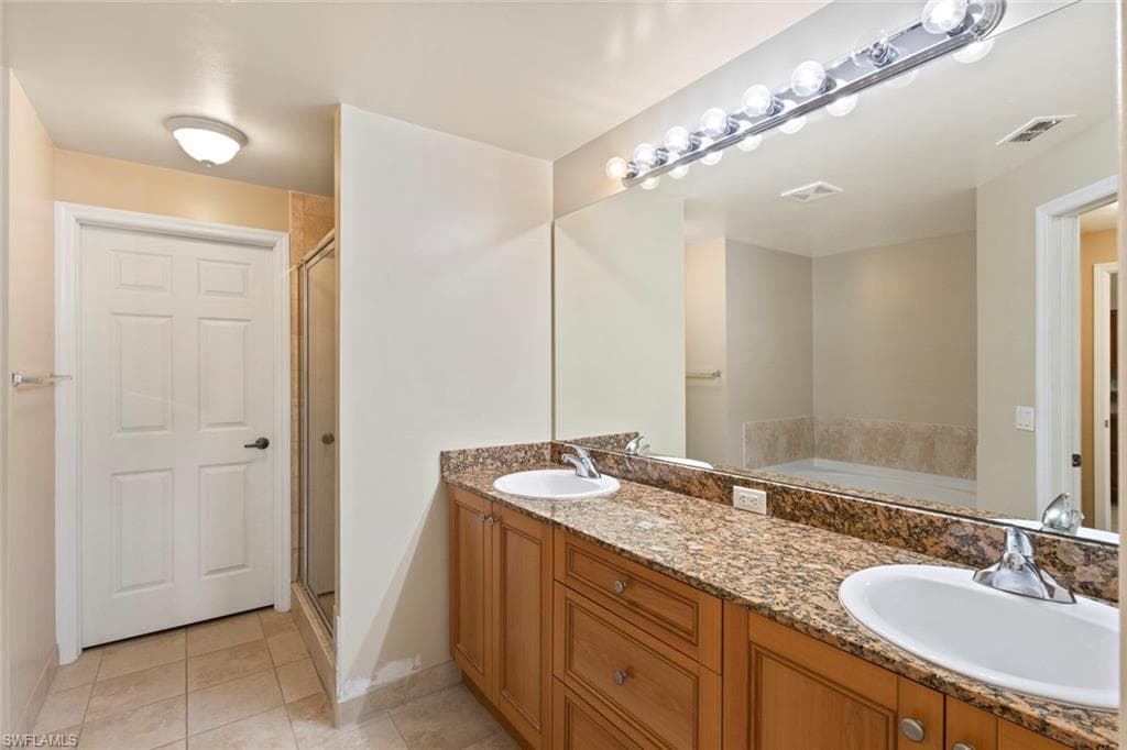 10009 Villagio Gardens Ln 207, Estero, FL 33928-16