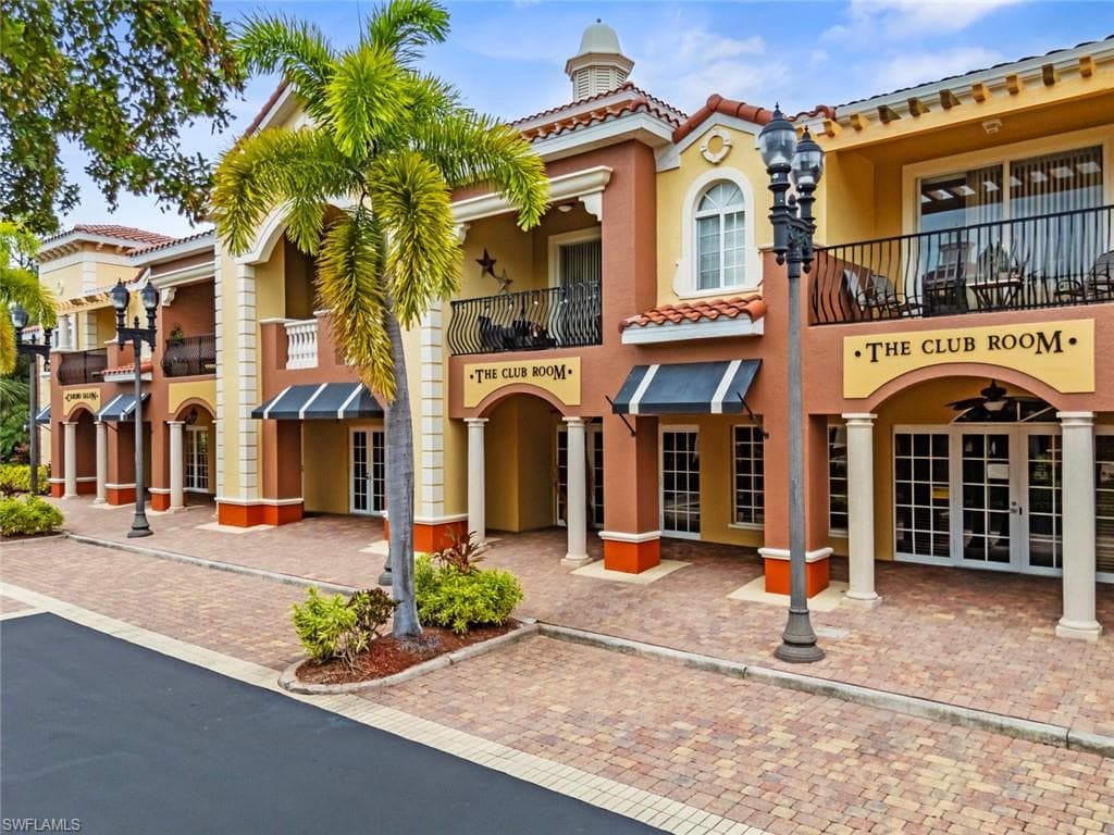 10009 Villagio Gardens Ln 207, Estero, FL 33928-1