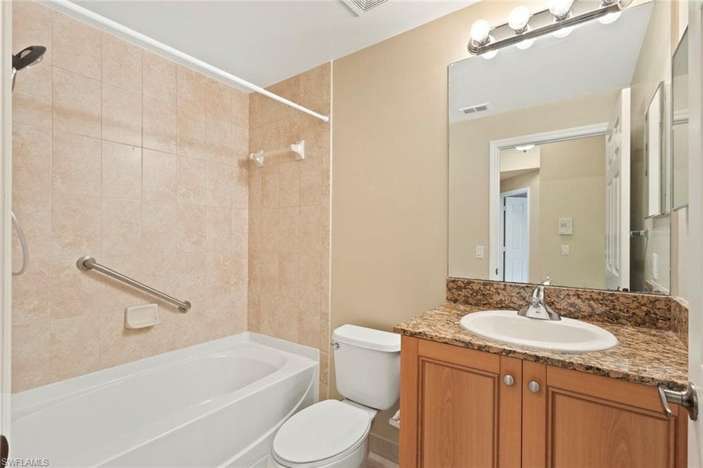 10009 Villagio Gardens Ln 207, Estero, FL 33928-19