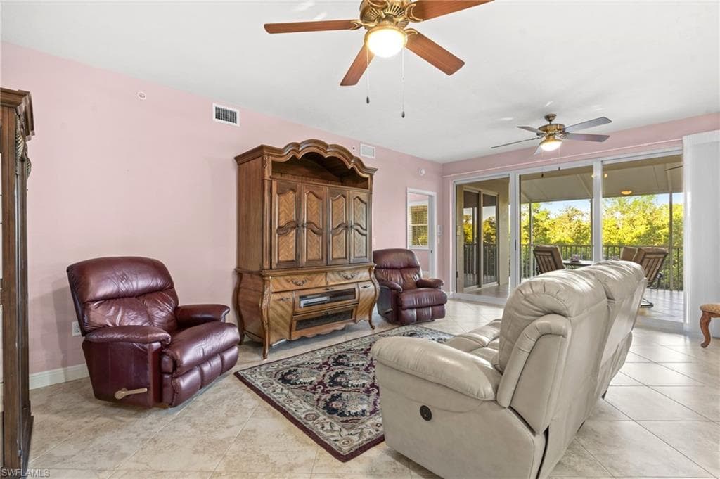 337 Vintage Bay Dr D4, Marco Island, FL 34145-14