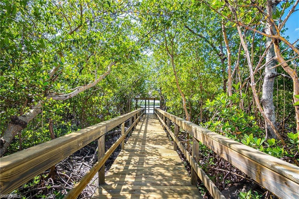 337 Vintage Bay Dr D4, Marco Island, FL 34145-1