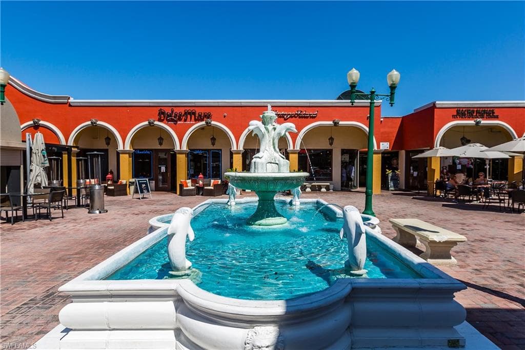 337 Vintage Bay Dr D4, Marco Island, FL 34145-38
