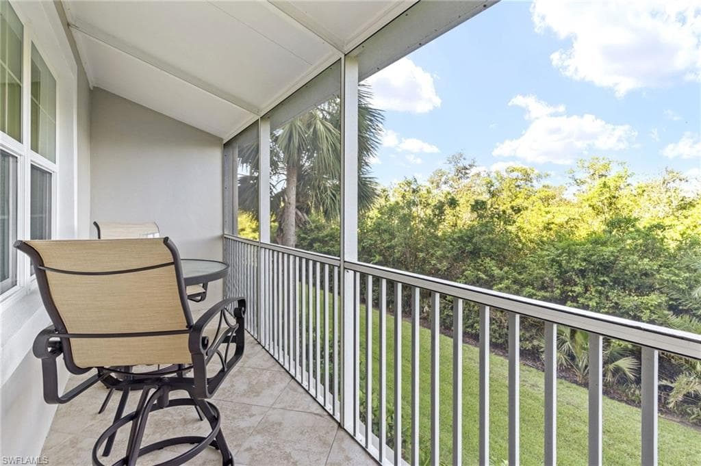 337 Vintage Bay Dr D4, Marco Island, FL 34145-8