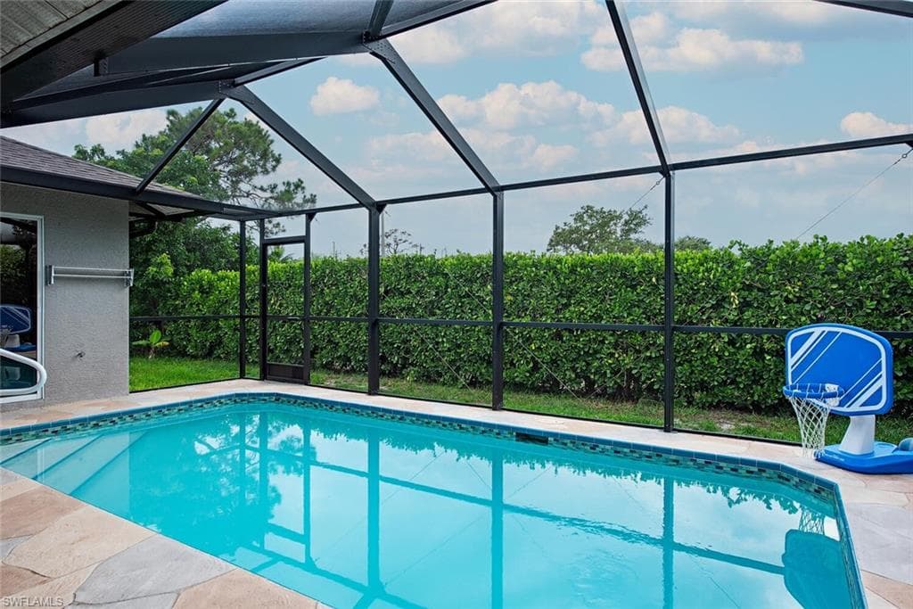 108 Greenview St, Marco Island, FL 34145-4